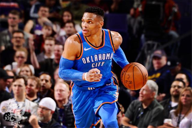 姆巴佩球员通道内找队友沟通没人理