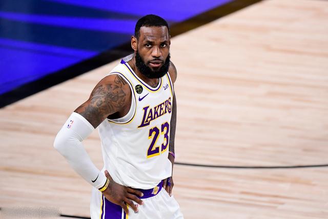 扣篮大赛万磊力压曾凡博夺冠 原帅加冕三分王